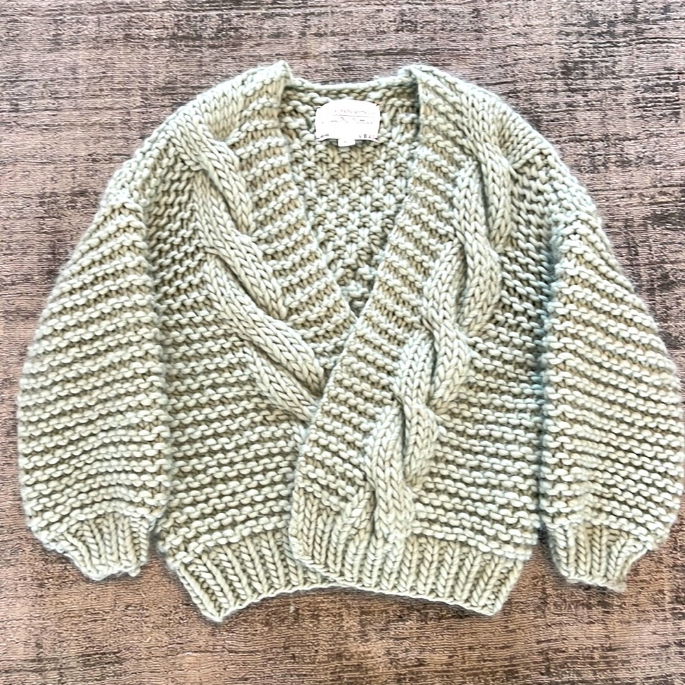 Me Mittens knit cardigan in size M/L - good condition
